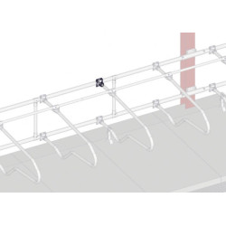 Obejma do przegrody typu agrafka mocowana do poziomej rury nośnej.